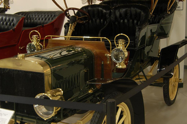 1904 ford model B.jpg